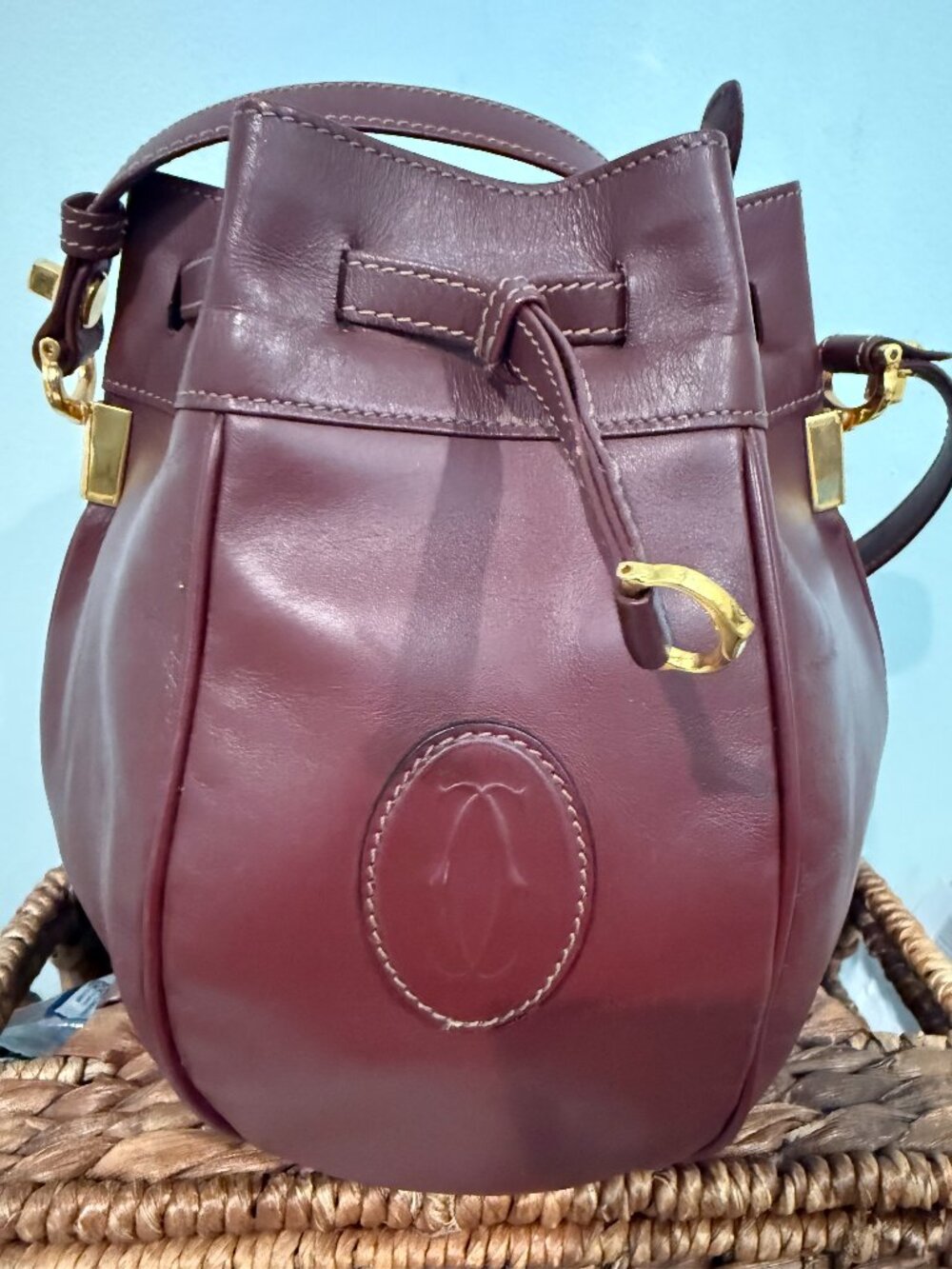 Vintage Must de Cartier Bordeaux Leather Drawstring Bucket Bag Gold Hardware